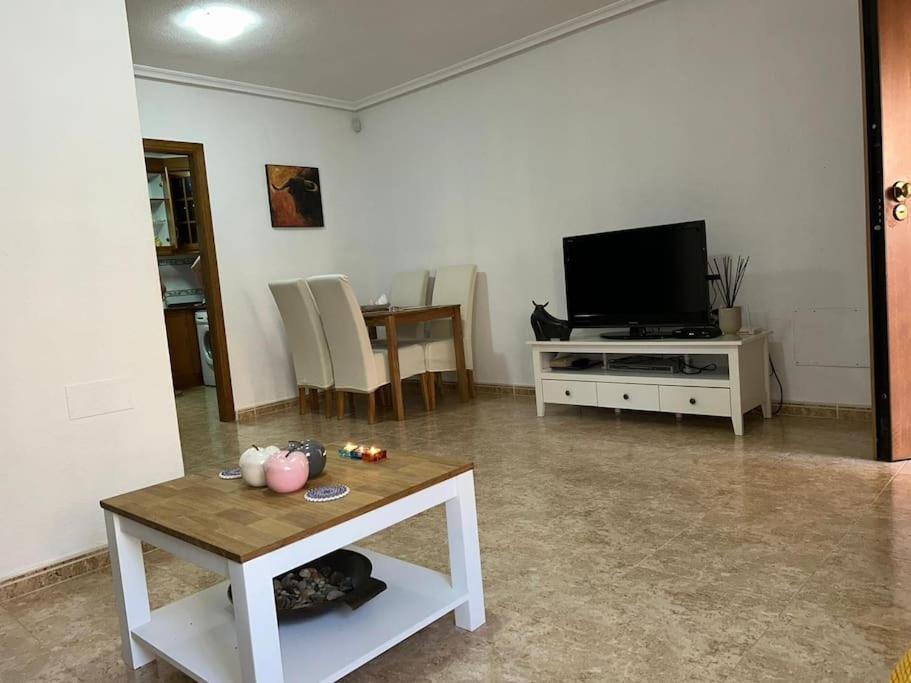 3 Bedroom Townhouse In Alicante, Orihuela المظهر الخارجي الصورة