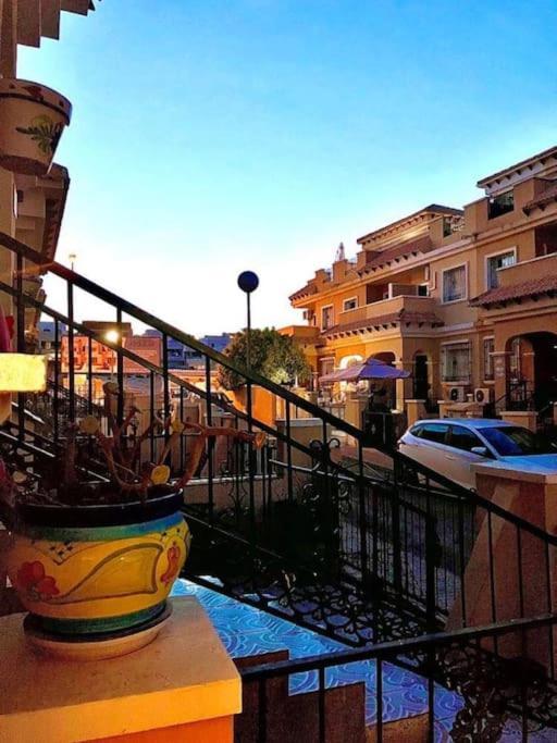 3 Bedroom Townhouse In Alicante, Orihuela المظهر الخارجي الصورة